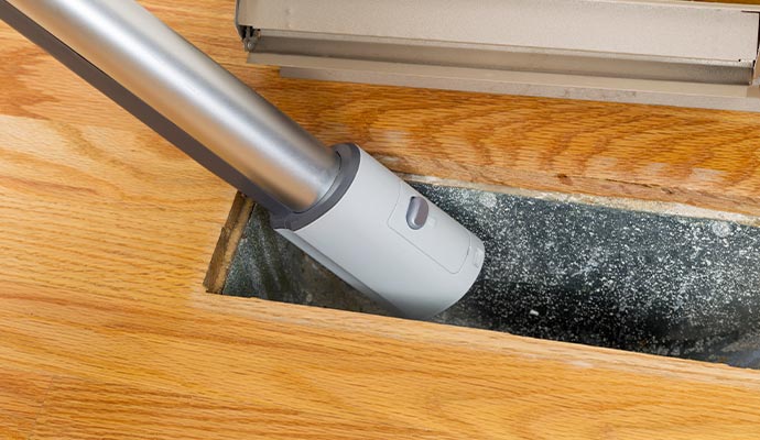 Duct cleaning service